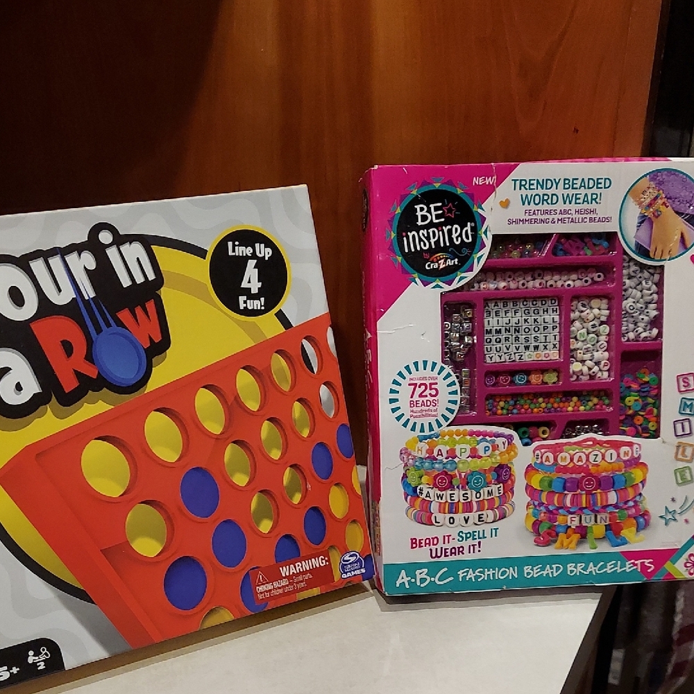 ABC Bracelt Kit & Line Up 4 Fun Game -